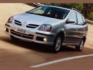 photo Nissan Almera Tino