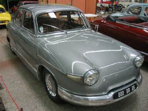 photo Panhard PL 17